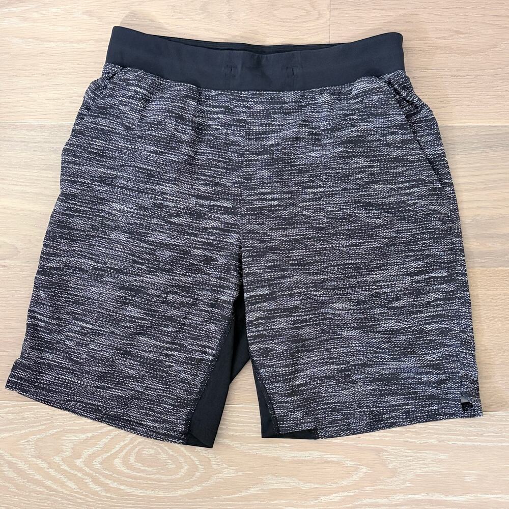 Lululemon Men's T.H.E. Short Linerless 9" Shorts All Court Texture White Black M